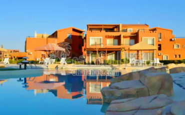 للبيع شاليه دور ثاني بمنتجع مارينا