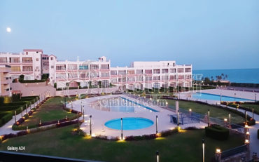 شالية فيو البحر بمنتجع لاسيستا للبيع