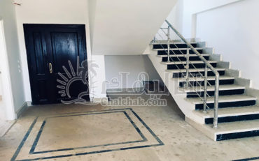 للبيع فيلا بمنتجع لاجولي مارينا